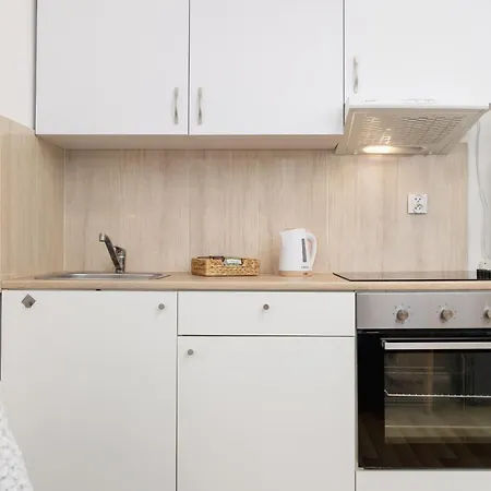 Pet-Friendly & Cozy Studio In Krakow By Noclegi Renters Exterior photo