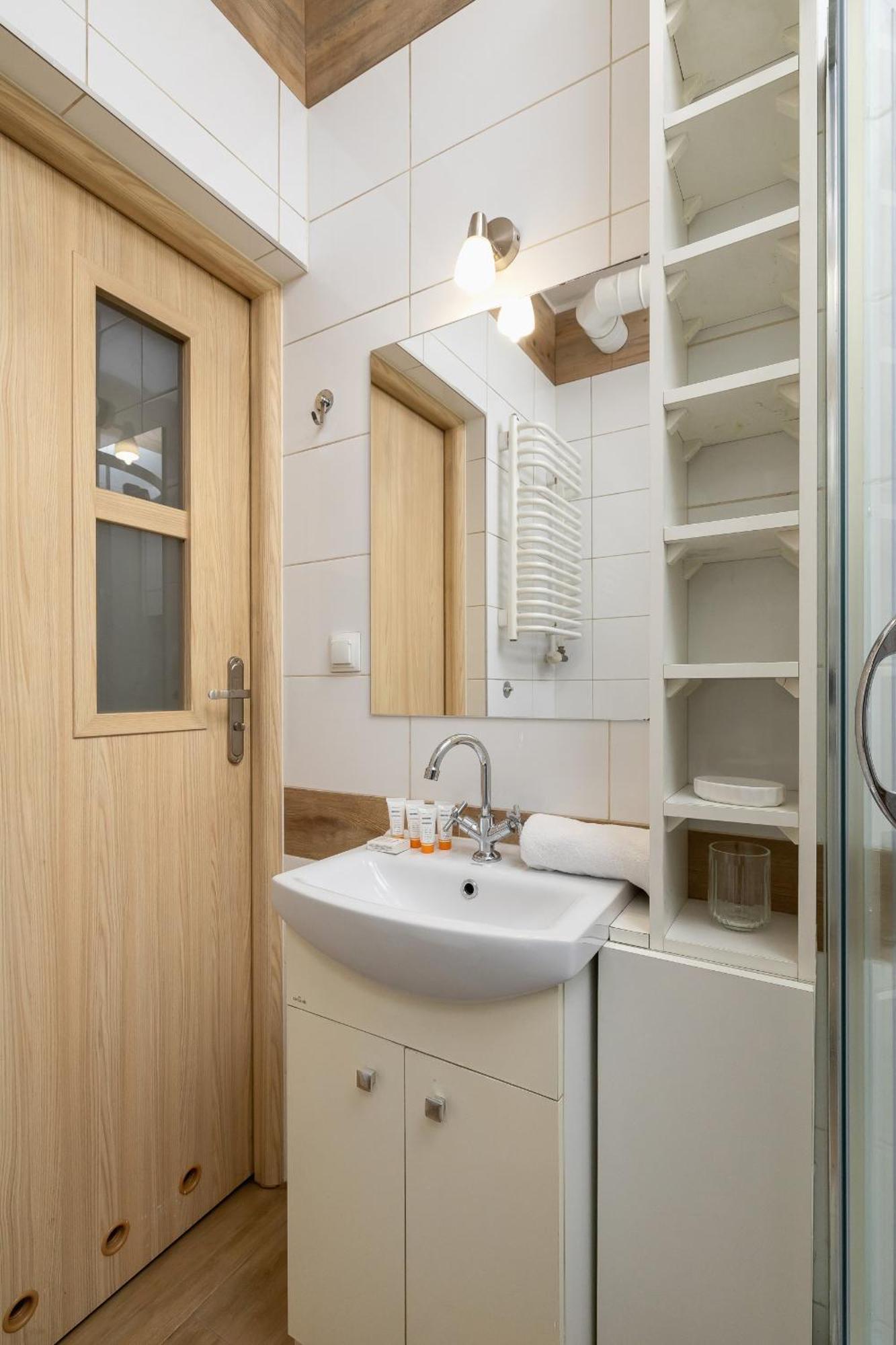 Pet-friendly & Cozy In By Renters Apartment *