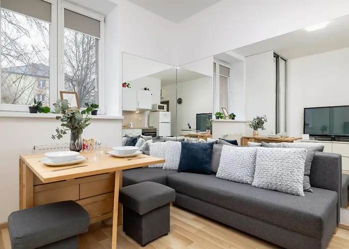 Pet-Friendly & Cozy Studio In Krakow By Noclegi Renters